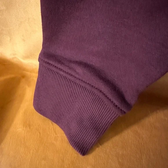 Carhartt Maroon Hooded Jacket - Picture 6 of 6